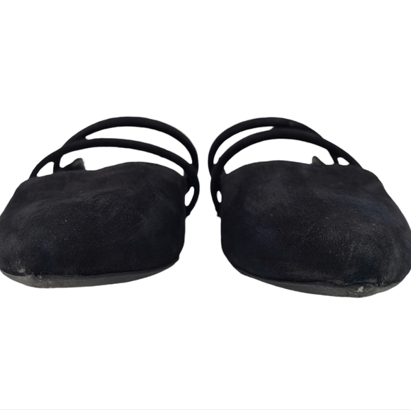 6B - Schutz | Cinderia Pointed Toe Flat Mule - Picture 5 of 10